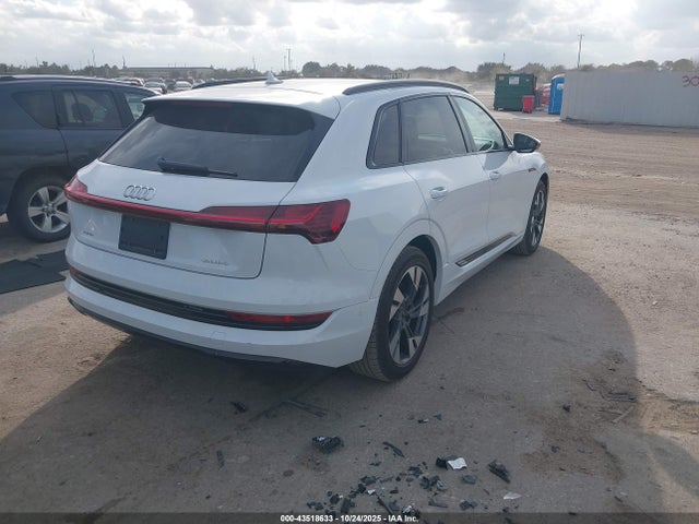 2021 AUDI E-TRON WA1AAAGE3MB019445 Photo 3