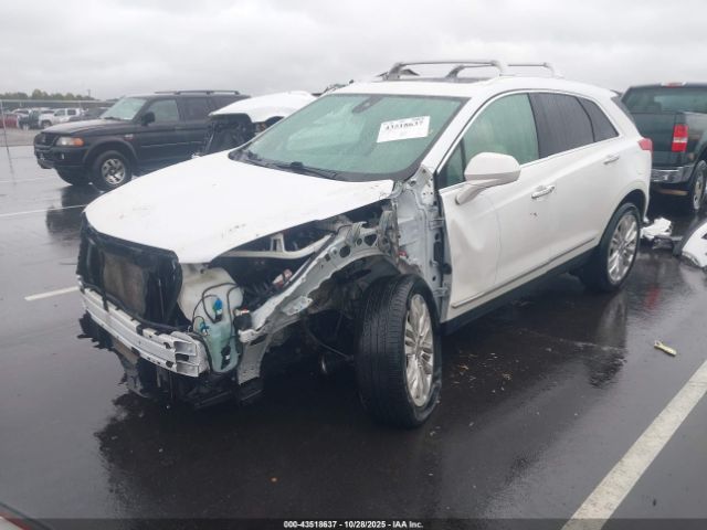 2018 CADILLAC XT5 1GYKNERS3JZ128638 Photo 1