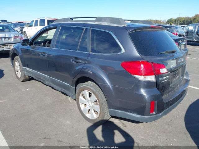 2010 SUBARU OUTBACK 4S4BRBCC8A3335535 Photo 2
