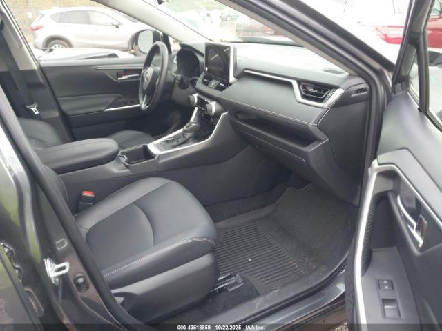 2023 TOYOTA RAV4 HYBRID JTMB6RFV8PD113289 Photo 4