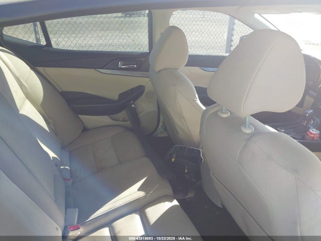 Nissan Maxima 2017 1N4AA6AP3HC403468 Image 8