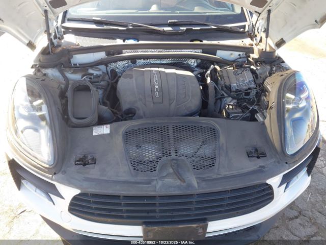 2019 PORSCHE MACAN WP1AA2A56KLB08114 Photo 9