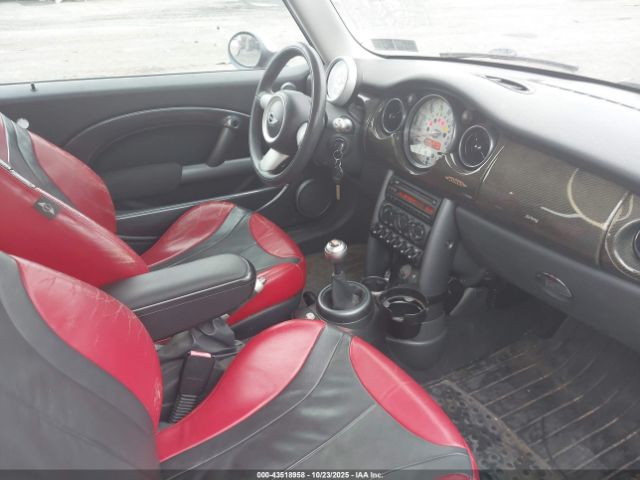 2004 MINI COOPER S WMWRE334X4TD88836 Photo 4