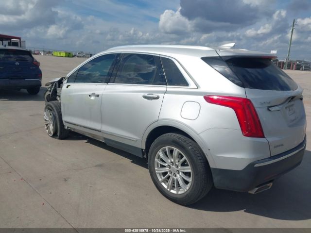 2019 CADILLAC XT5 1GYKNCRS8KZ162127 Photo 2