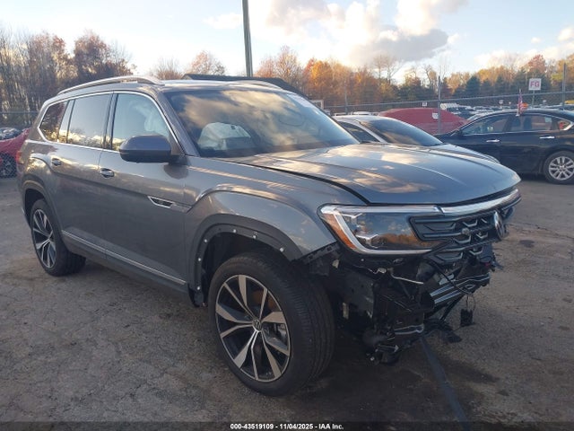 Продаж на аукціоні авто 2024 Volkswagen Atlas 2.0t Sel Premium R-line, vin: 1V2FR2CA7RC614716, номер лоту: 43519109