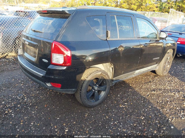 2012 JEEP COMPASS 1C4NJDEB5CD572649 Photo 3