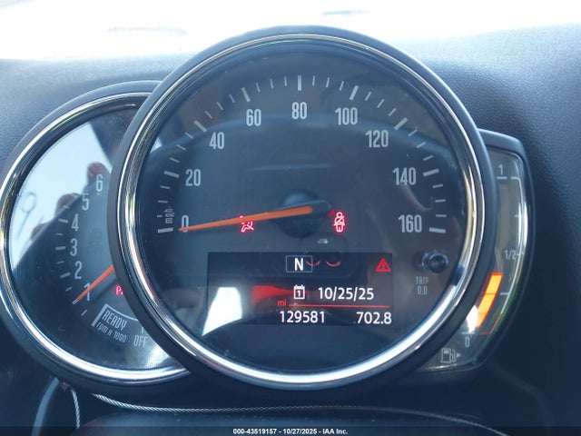 2018 MINI COUNTRYMAN WMZYV5C30J3B75844 Photo 6