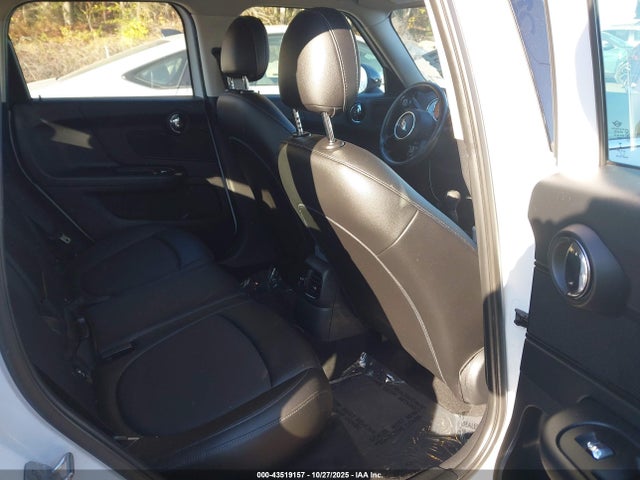 2018 MINI COUNTRYMAN WMZYV5C30J3B75844 Photo 7