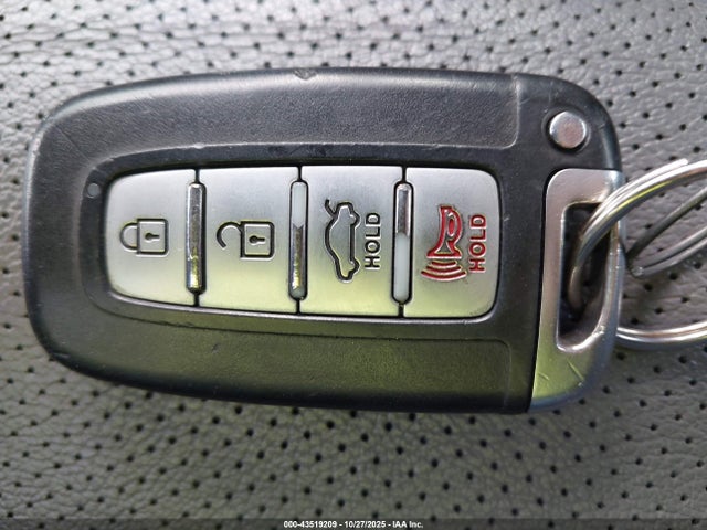 Hyundai Sonata Hybrid Limited 2015 KMHEC4A46FA119210 Image 11