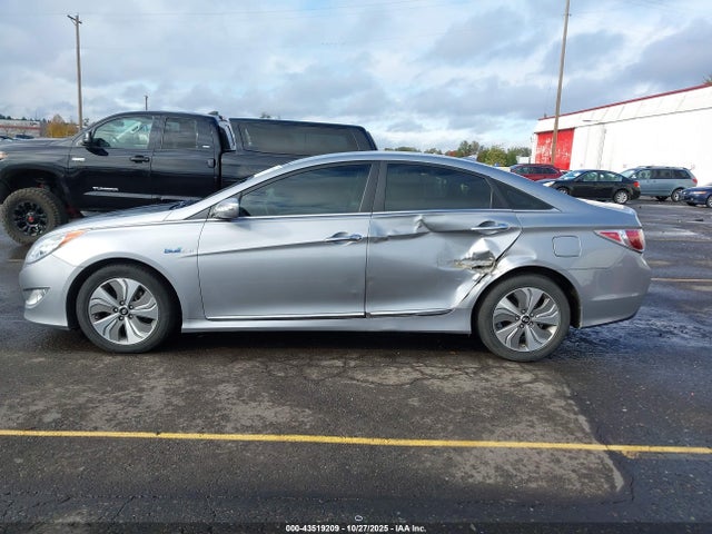 Hyundai Sonata Hybrid Limited 2015 KMHEC4A46FA119210 Image 14