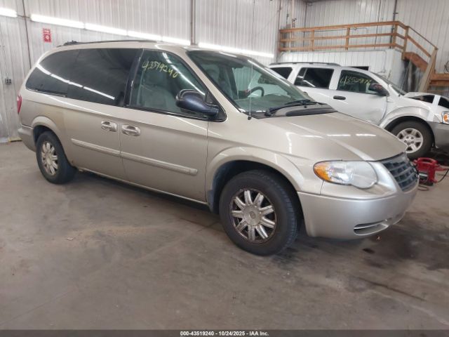 2005 CHRYSLER TOWN & COUNTRY 2C4GP54L45R328496