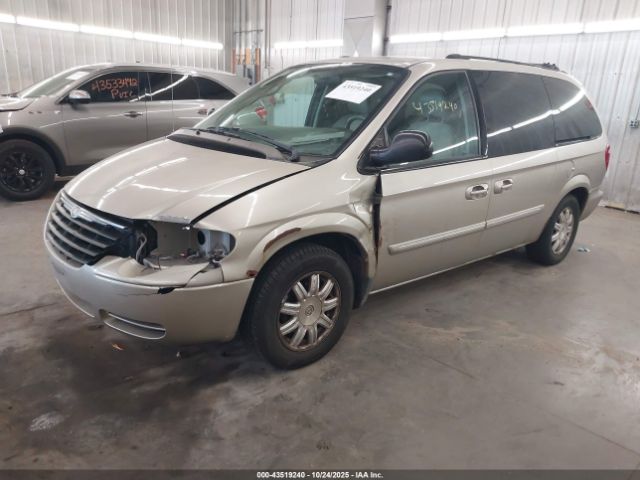 2005 CHRYSLER TOWN & COUNTRY 2C4GP54L45R328496 Photo 1