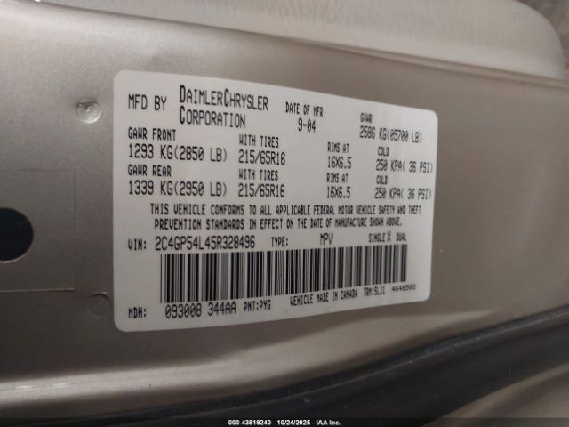 2005 CHRYSLER TOWN & COUNTRY 2C4GP54L45R328496 Photo 8