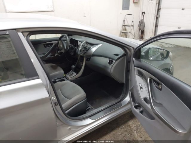 2013 HYUNDAI ELANTRA KMHDH4AE3DU793199 Photo 4