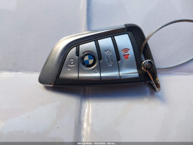 2019 BMW X5 5UXJU2C50KLN64761 Photo 10