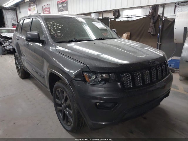 Jeep Grand Cherokee Altitude 4x4 2018 1C4RJFAG7JC119571 головне зображення