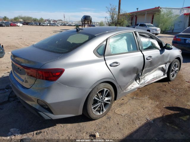 2023 KIA FORTE 3KPF24AD2PE631539 Photo 3