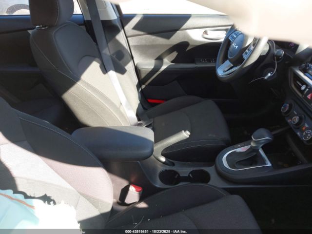 2023 KIA FORTE 3KPF24AD2PE631539 Photo 4