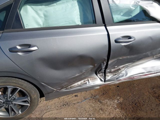 2023 KIA FORTE 3KPF24AD2PE631539 Photo 5