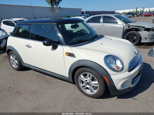 2012 MINI COOPER WMWSU3C55CT264191 Photo 0