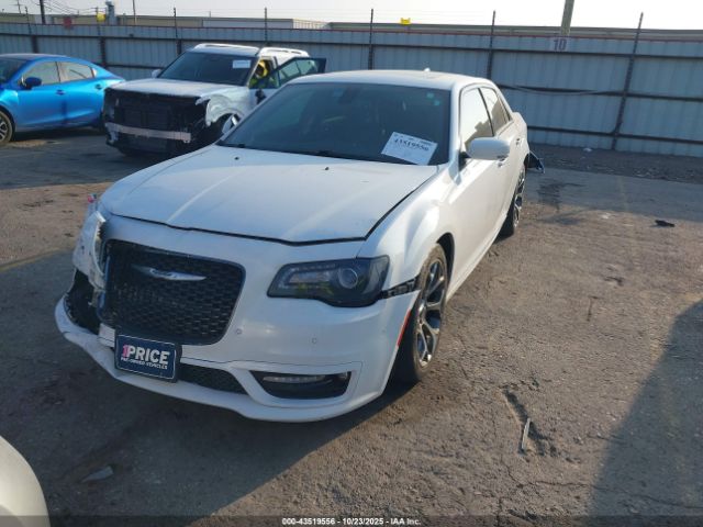 2018 CHRYSLER 300 2C3CCABGXJH243921 Photo 1