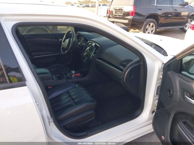 2018 CHRYSLER 300 2C3CCABGXJH243921 Photo 4