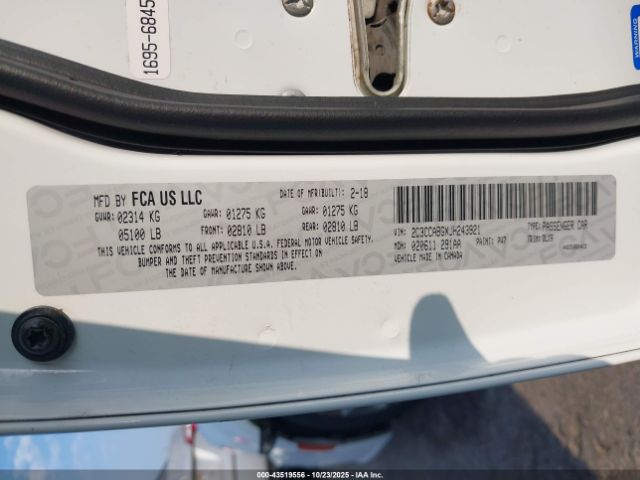 2018 CHRYSLER 300 2C3CCABGXJH243921 Photo 8