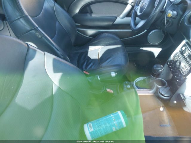 2005 MINI COOPER S WMWRE33475TG95026 Photo 4