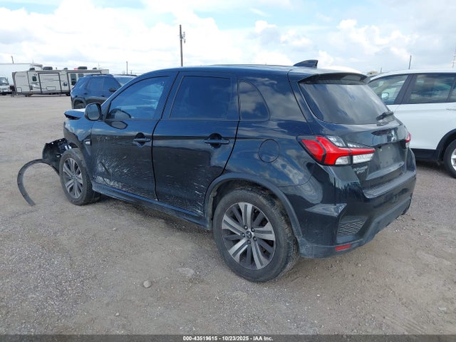 2021 MITSUBISHI OUTLANDER SPORT JA4APUAU1MU024244 Photo 2