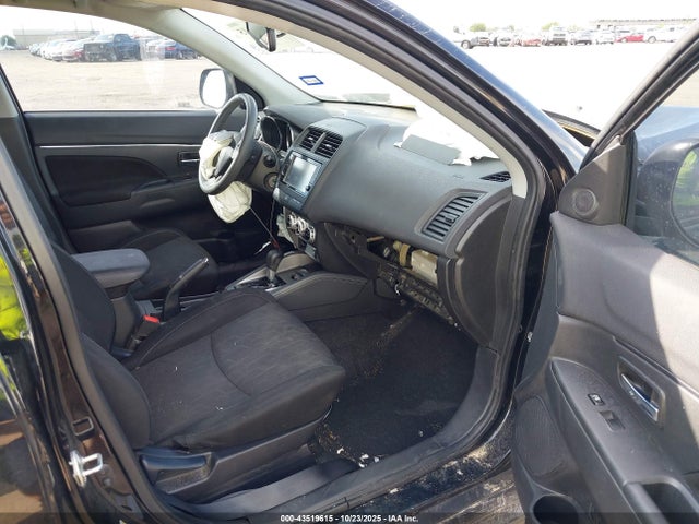 2021 MITSUBISHI OUTLANDER SPORT JA4APUAU1MU024244 Photo 4