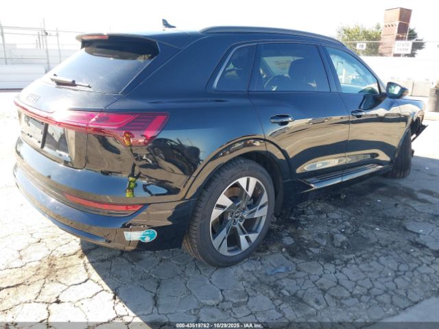 2022 AUDI E-TRON WA1AAAGE1NB013676 Photo 3