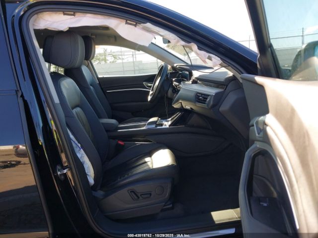 2022 AUDI E-TRON WA1AAAGE1NB013676 Photo 4