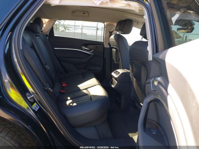 2022 AUDI E-TRON WA1AAAGE1NB013676 Photo 7