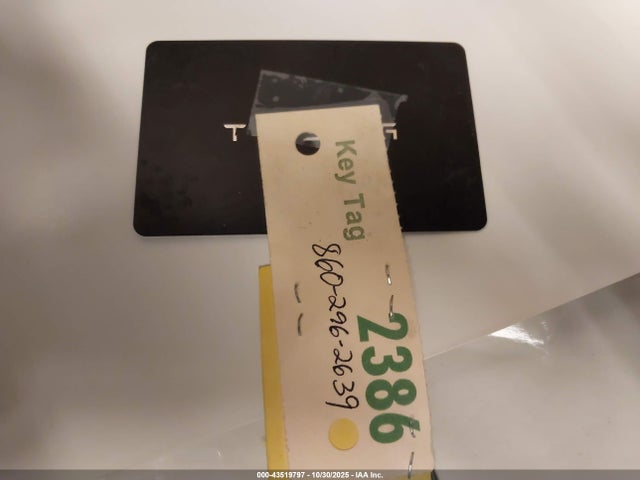 2026 TESLA MODEL Y 7SAYGDEE9TA388250 Photo 10