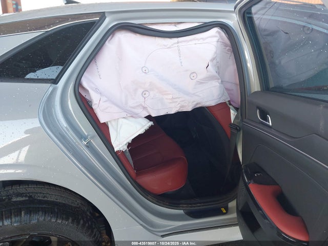KNAG64J79T5434373 KIA K5 Gt-line