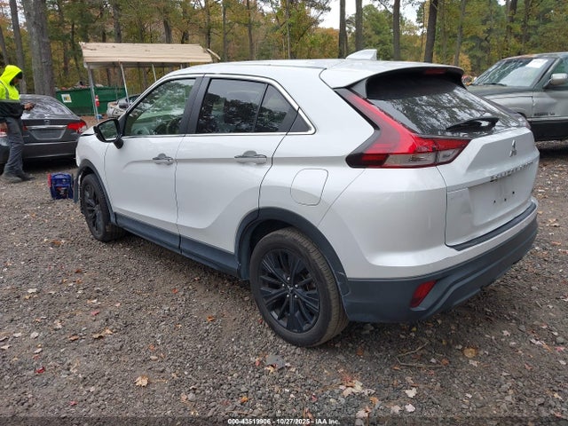2022 MITSUBISHI ECLIPSE CROSS JA4ASVAA7NZ059434 Photo 2