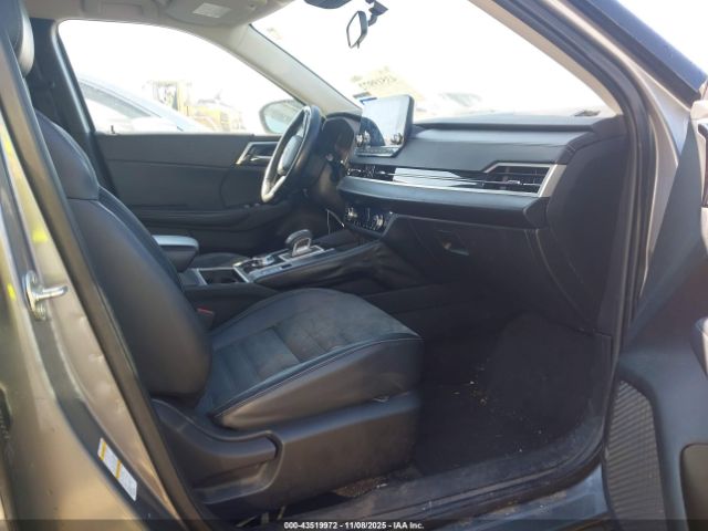 2022 MITSUBISHI OUTLANDER JA4J4UA8XNZ048493 Photo 4