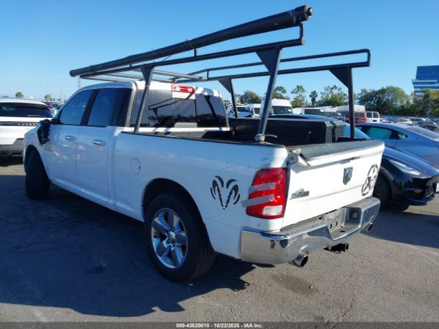 2016 RAM 1500 1C6RR6GT8GS312055 Photo 2