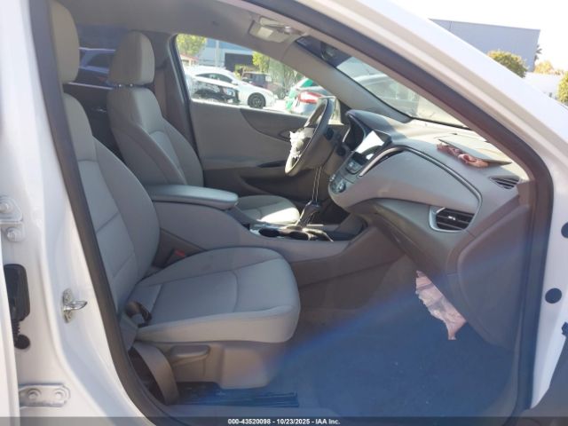 2020 CHEVROLET MALIBU 1G1ZB5ST7LF120443 Photo 4