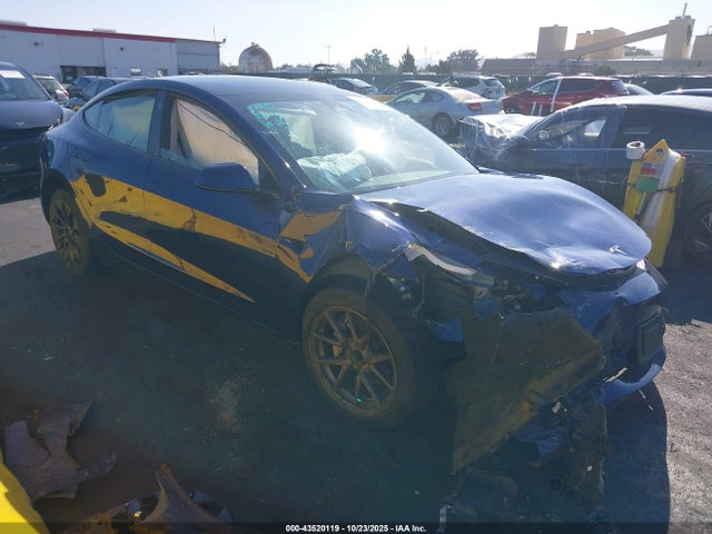 2023 TESLA MODEL 3 5YJ3E1EAXPF581654 Photo 0