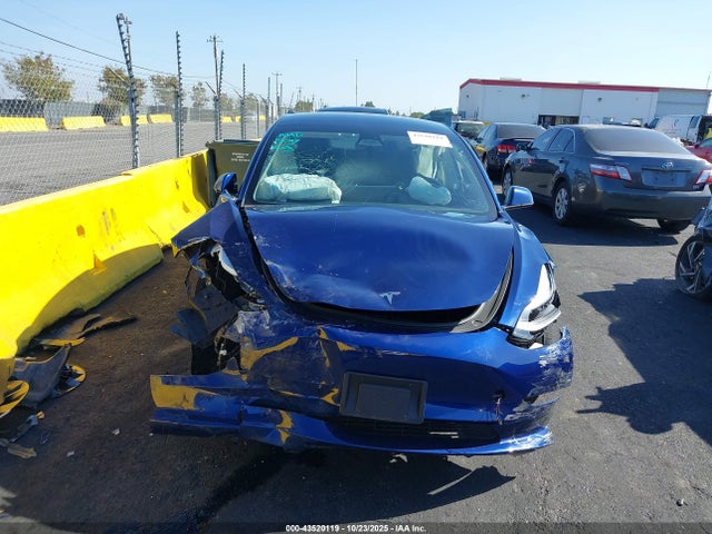 2023 TESLA MODEL 3 5YJ3E1EAXPF581654 Photo 5