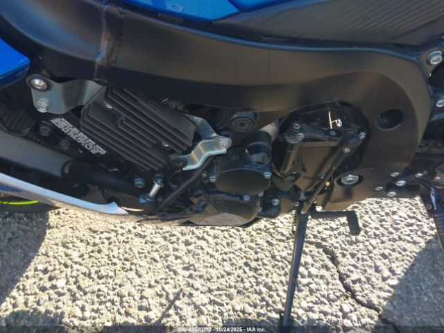 2023 SUZUKI GSX-R750 JS1GR7MA5P7100431 Photo 8