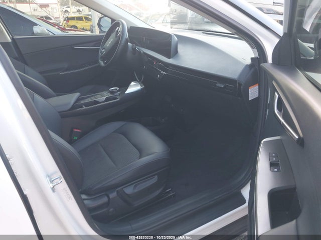 KNDC34LB9R5619866 KIA EV6 LIGHT