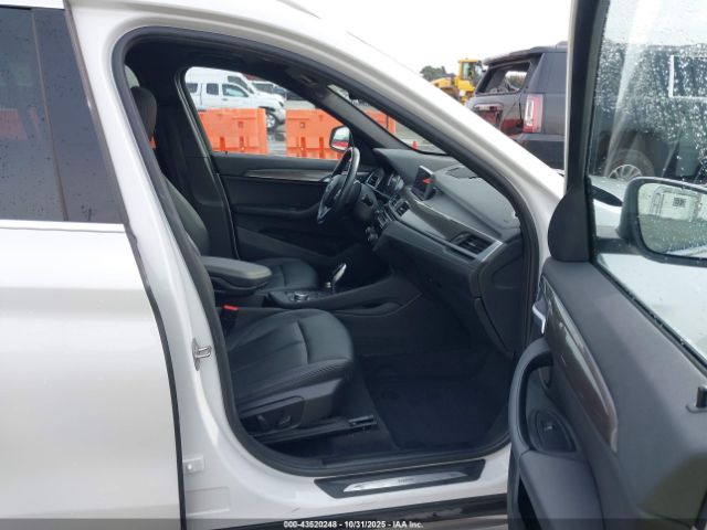 2020 BMW X1 WBXJG9C0XL5R62672 Photo 4