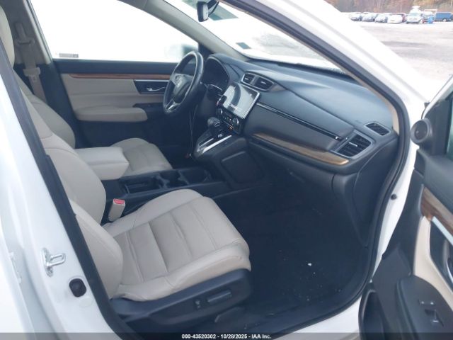 2019 HONDA CR-V JHLRW2H8XKX001519 Photo 4