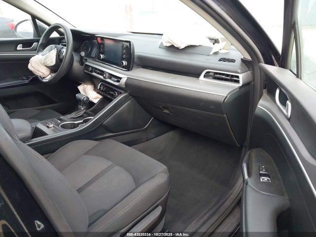 5XXG14J21NG111360 KIA K5 LXS