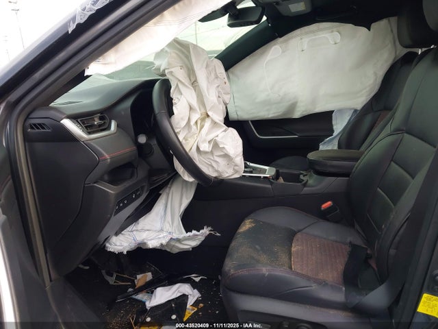 2022 TOYOTA RAV4 PRIME JTMEB3FVXND091752 Photo 4