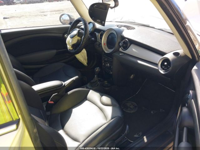 2012 MINI COOPER CLUBMAN WMWZF3C58CT190211 Photo 4