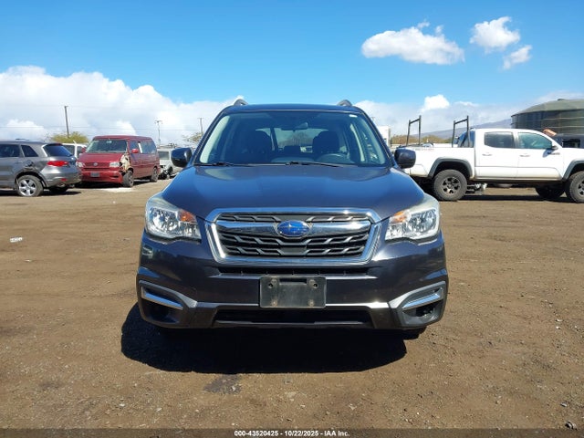 Subaru Forester 2.5i Premium 2018 JF2SJADCXJH460500 Image 11