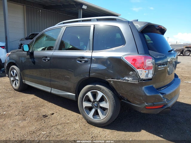 Subaru Forester 2.5i Premium 2018 JF2SJADCXJH460500 Image 6